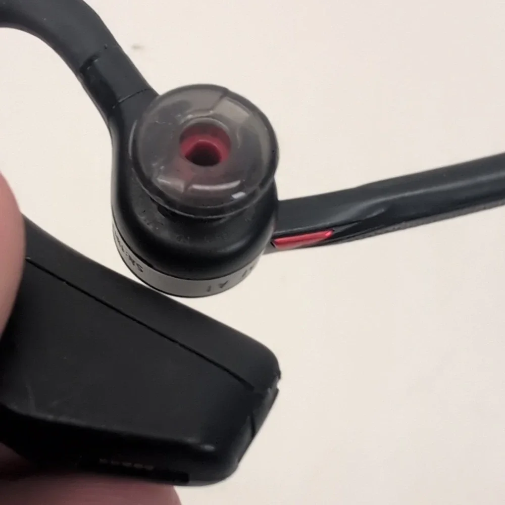 Plantronics Voyager 5200 Bluetooth Headset Ear Hook Earbud Black Untested